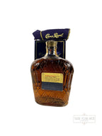 Crown Royal 1982 with bag and box - 80 Proof