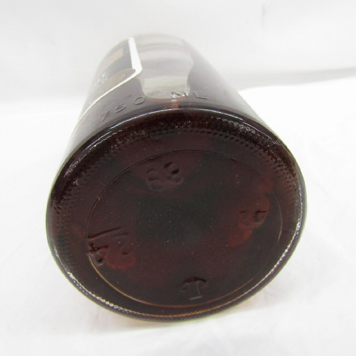 Penthouse Bourbon 10-year (Buffalo Trace), 89 on glass